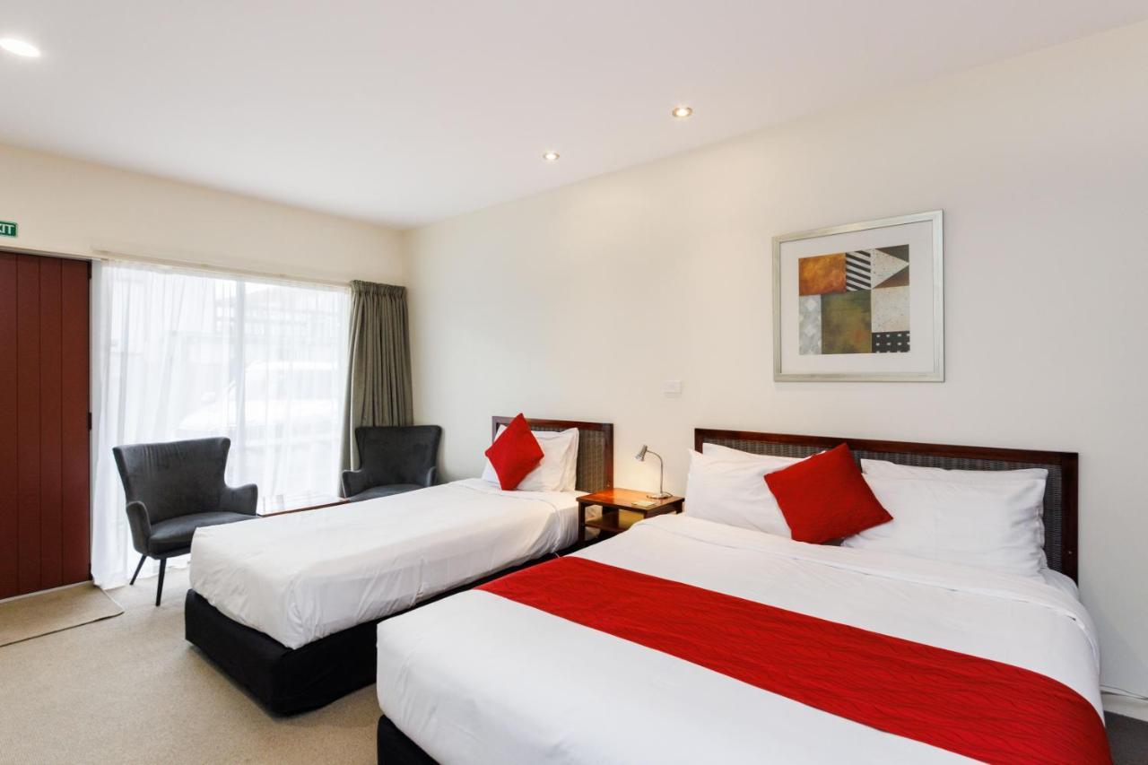 Fitzherbert Regency Motor Lodge 파머스턴노스 외부 사진