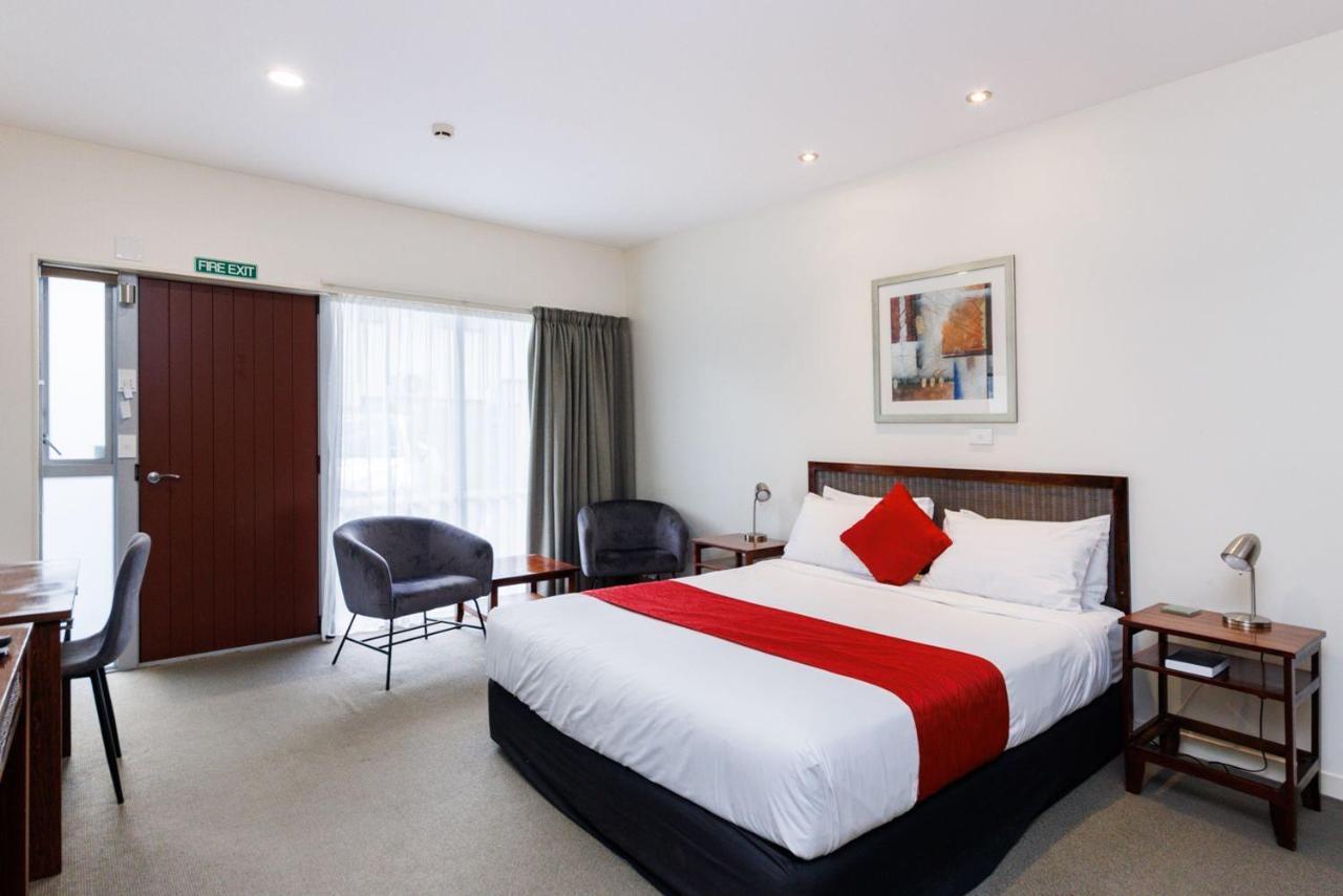 Fitzherbert Regency Motor Lodge 파머스턴노스 외부 사진